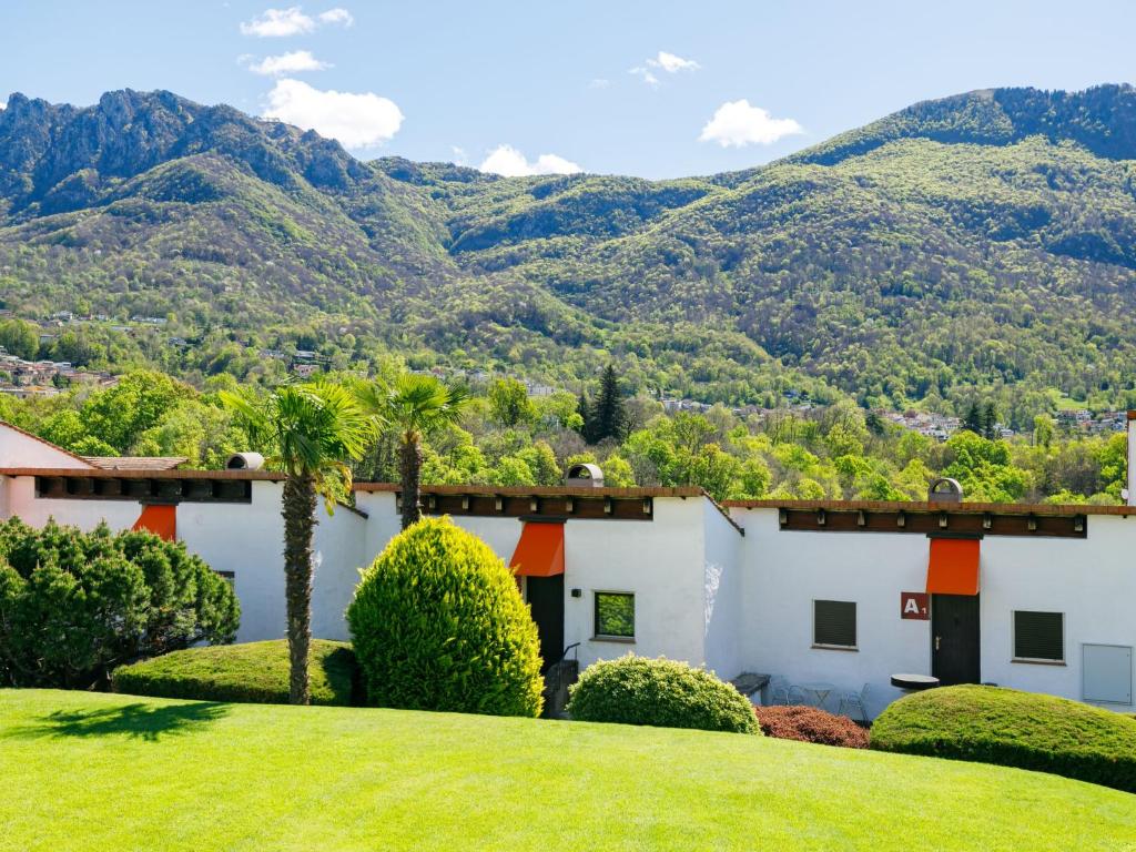 Apartment Villaggio Sureggio C10A mit TicinoTicket by Interhome, Lugaggia