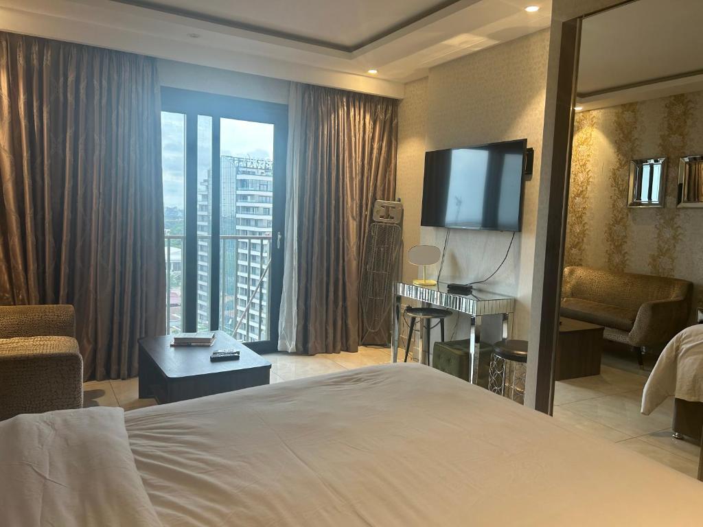 Studio,atMirage, Kotoka International Airport