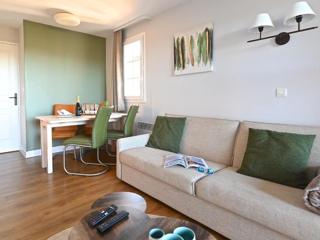 Studio Village Cap Estérel - Le Village-83 by Interhome - 2