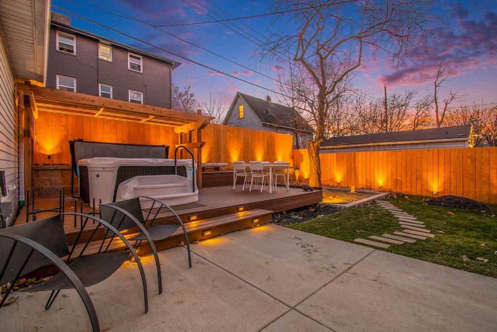 Relaxing Spot with Zen Garden & Year-Round Hot Tub, Omaha