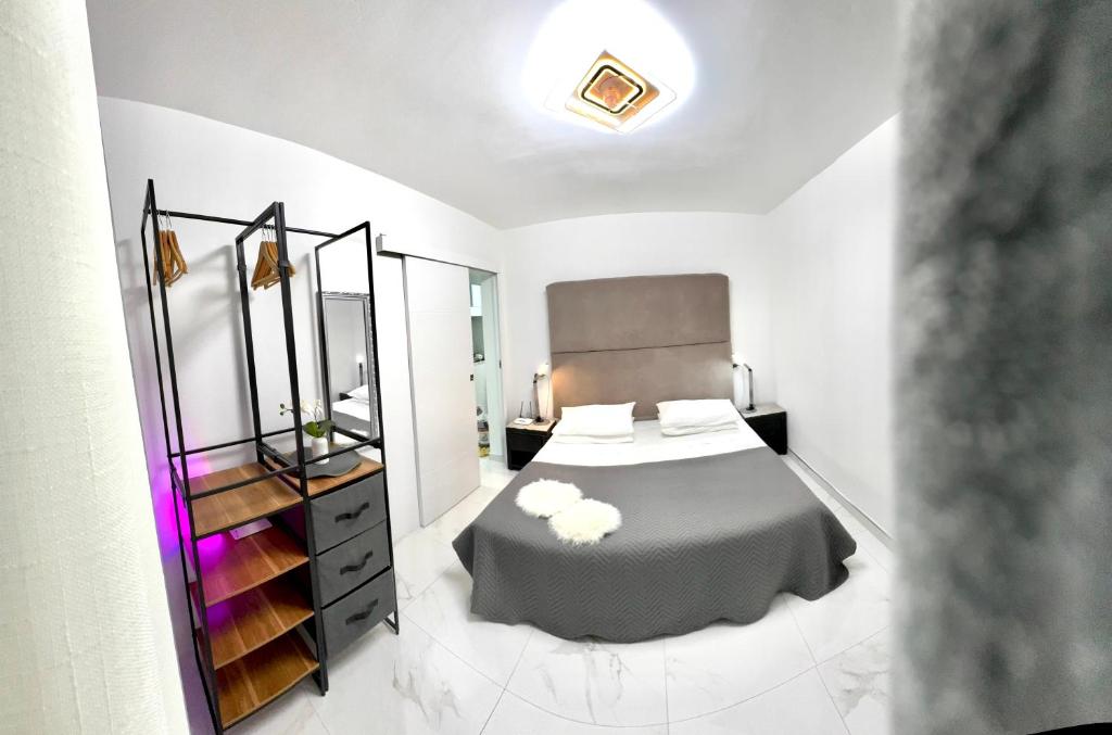 serene flat in central location overlooking SIAM PARK - 2