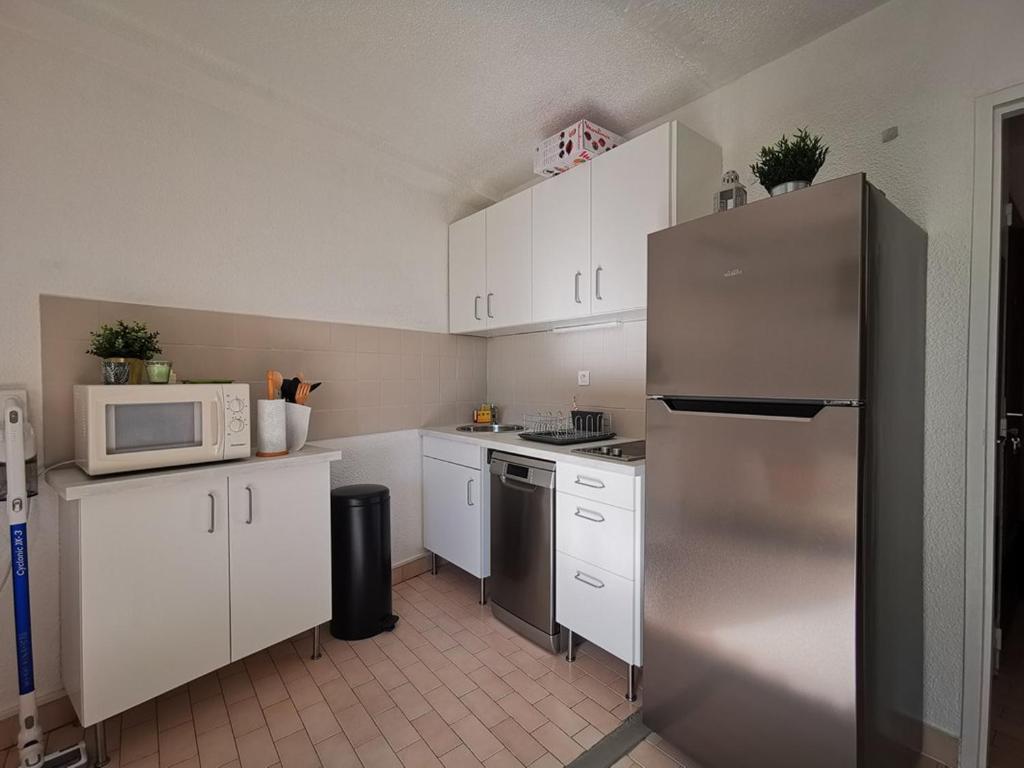 Studio pratique 4 pers., bord de mer au Lavandou, avec parking et climatisation - FR-1-803-89 - 3