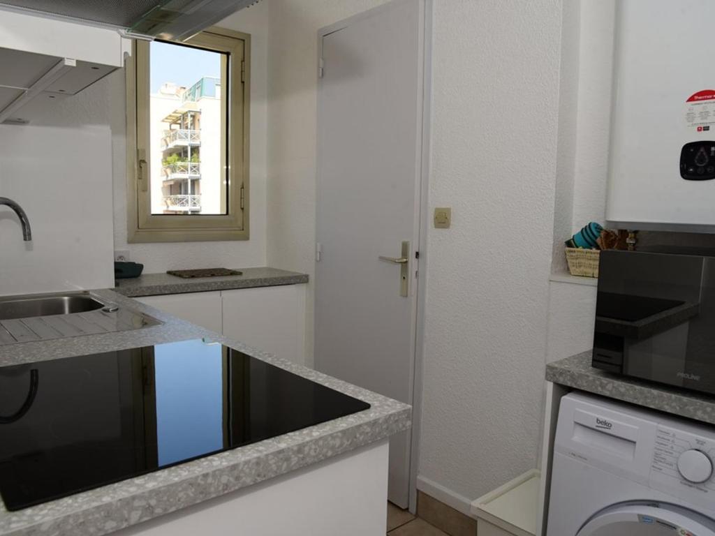 Le Lavandou, T2 + cabine, accès plage, parking et climatisation - FR-1-803-88 - 4