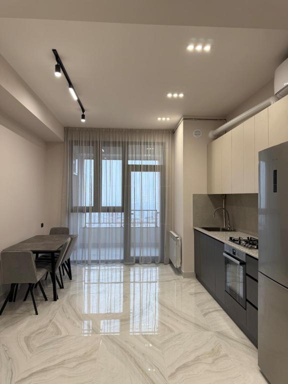 2 Bdrm apartment, Jerevan