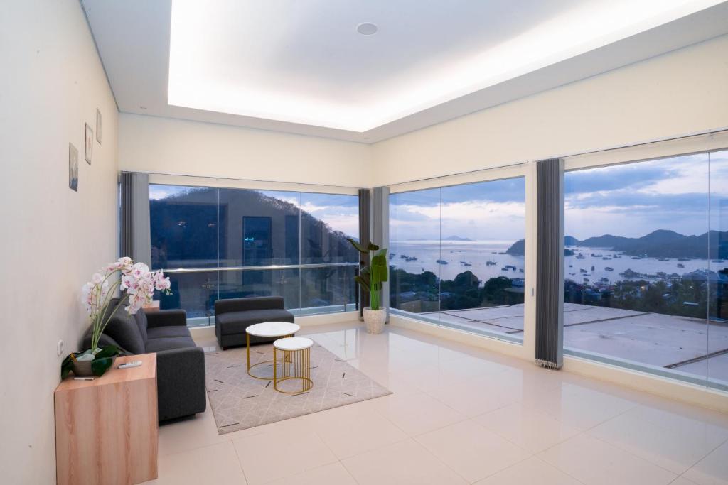 1. 자스고 호텔 (..