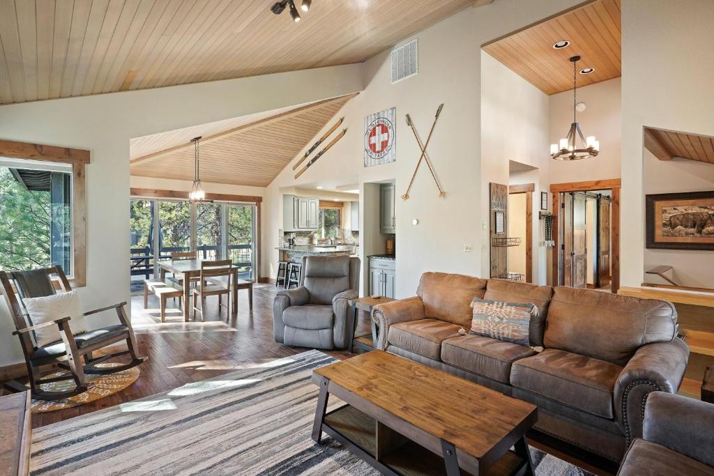 6 Sumac, Sunriver