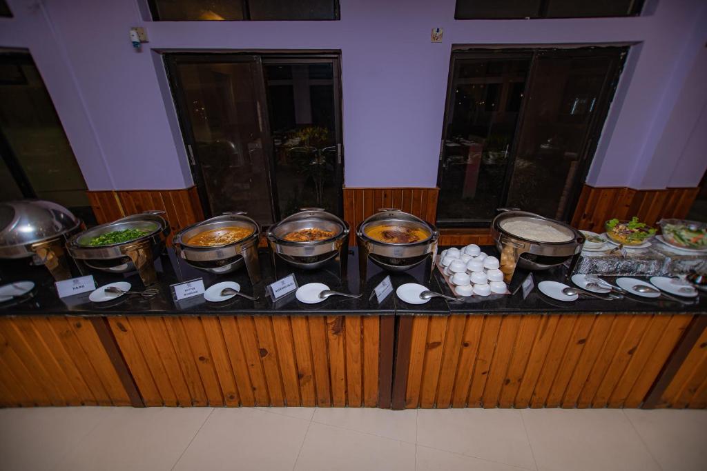 طعام و مشروبات