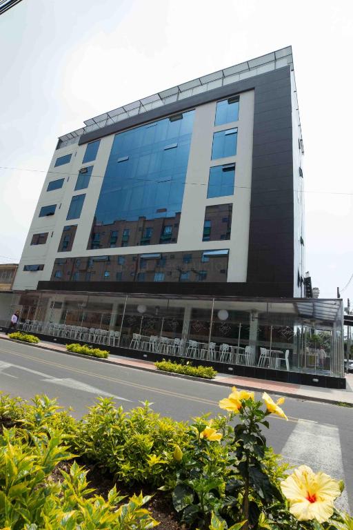 AW Hotel Plaza Miranda photo