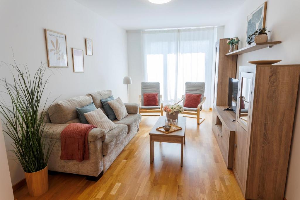 Los Olivos, Agoncillo