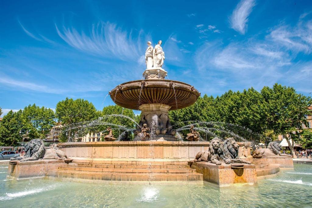 Le Yona Mirabeau - Appartement T3 Atypique situé dans le centre ville historique - proche Rotonde - 4