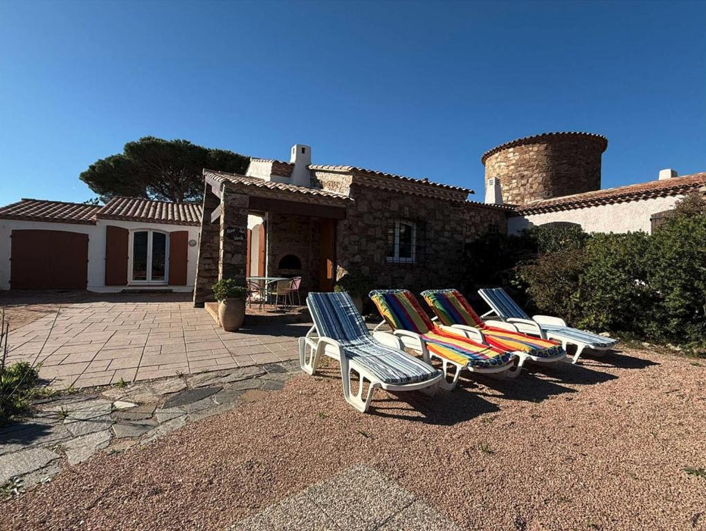 Maison Vue mer- Parking, Le Lavandou