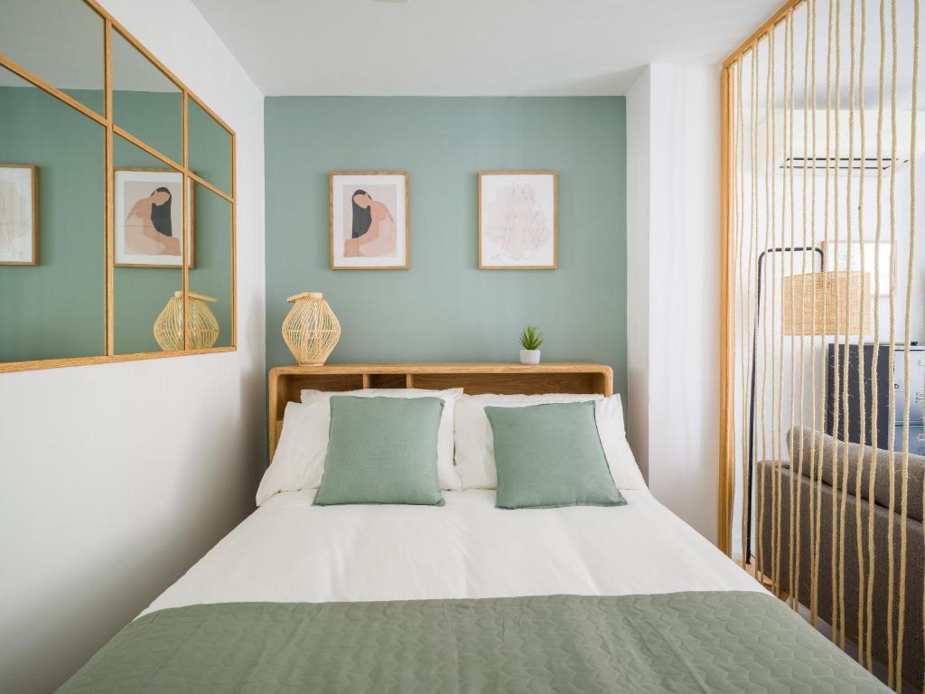 Vertical Oasis Loft,en el corazon de Triana GB1A - 1