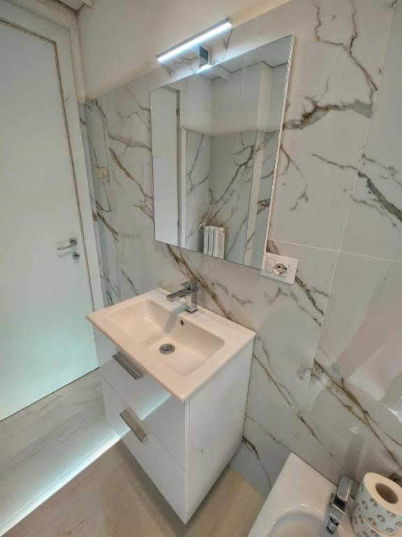 ViviRome - 2 Bedrooms Apartment - San Giovanni - 4