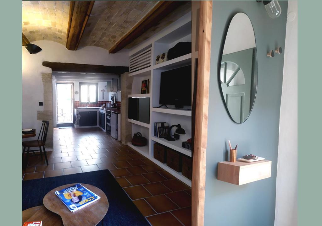 La Casamia Uzès, maison avec cour privative, à 2 pas de la Place aux Herbes - 2