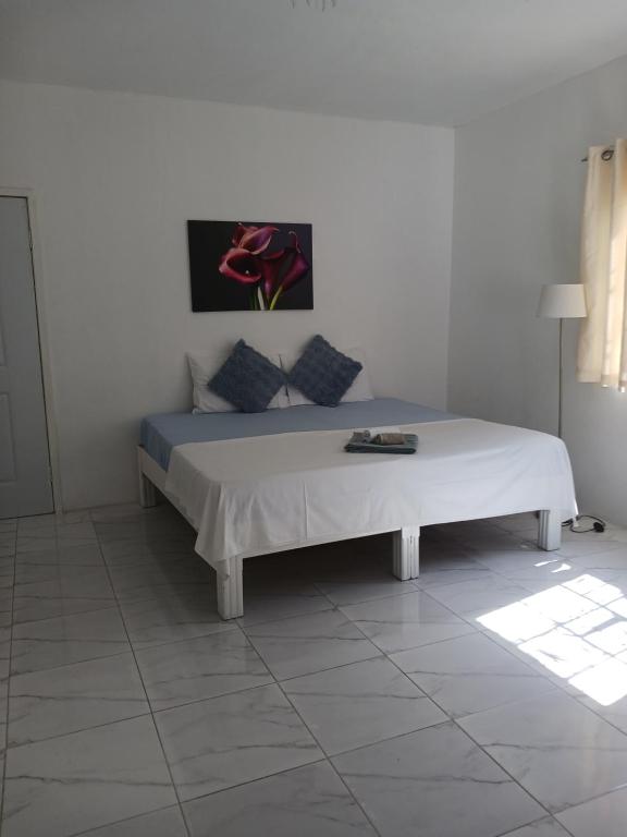 Hill View Rooms, St Mary