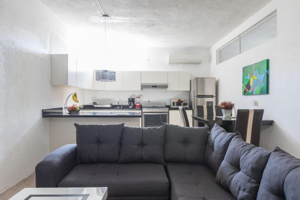 Cozy Apartment Near Malecon & Beach With Private Terrace - 5