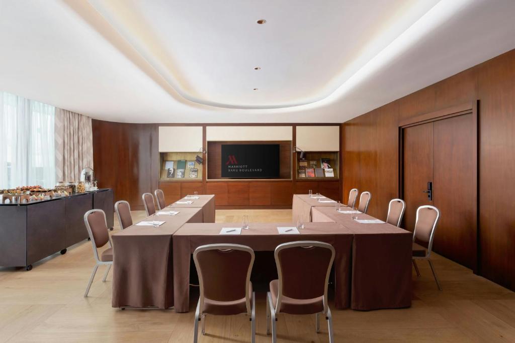 Toplantı odası / Geniş salon