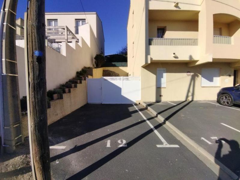Appartement RDC avec terrasse- 3mn de la plage - 2