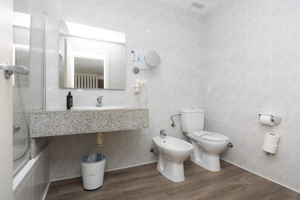 Hotel Brisa Marina — Hotel rooms in S'Illot, Balearic Islands