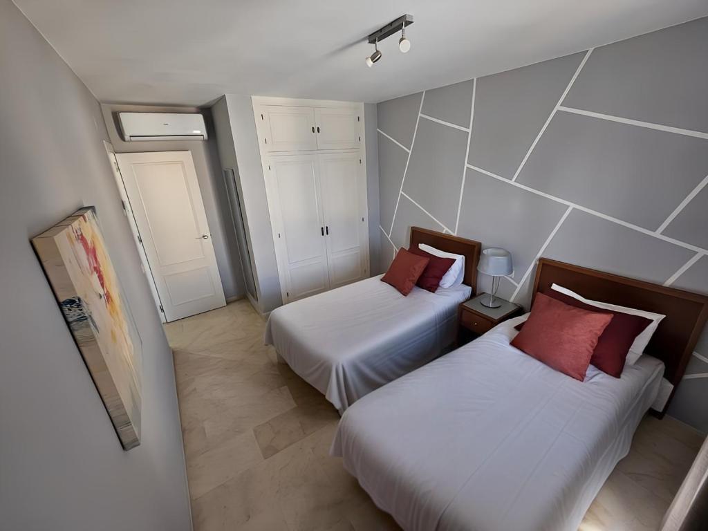 Chalet with Sea Views - 4