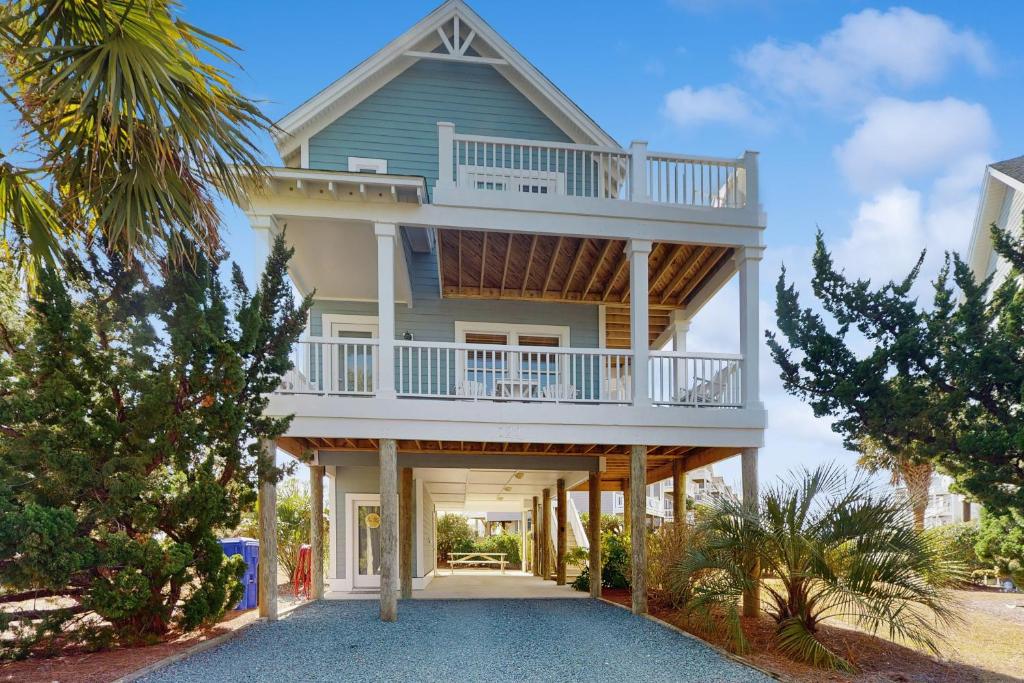 Scotchbonnet, North Topsail Beach