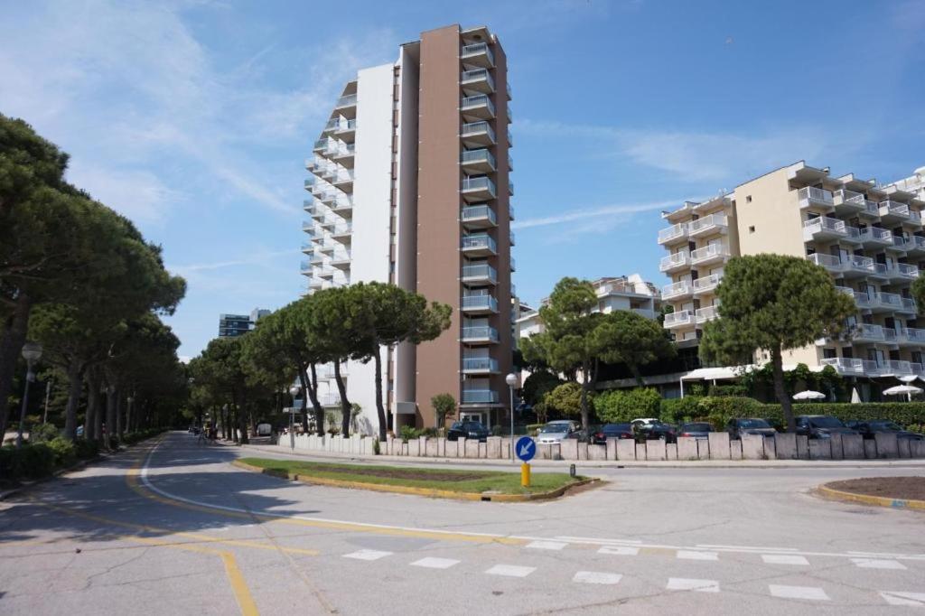 B&N SeaView flat - 5