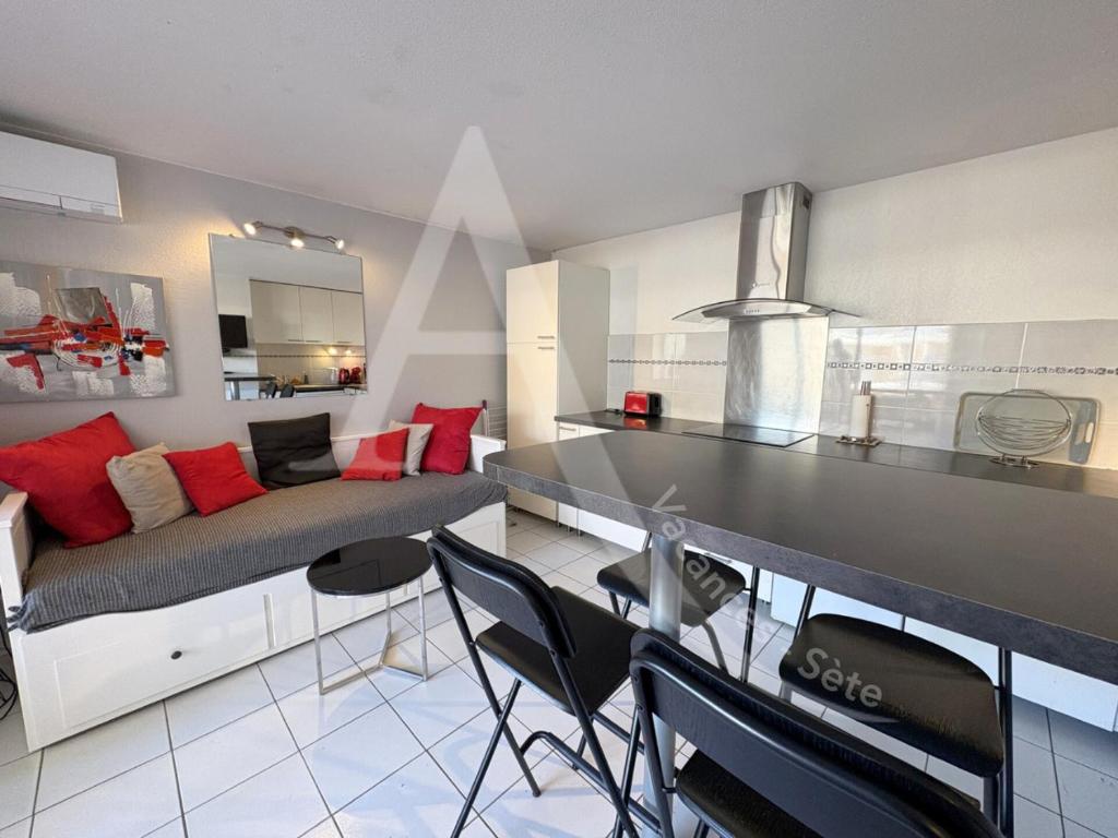4 PERS, 1 CHAMBRE, PLAGES ET COMMERCES A PIED - 4