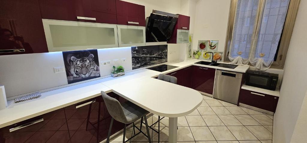 LUXURY STATION APARTMENT - 3