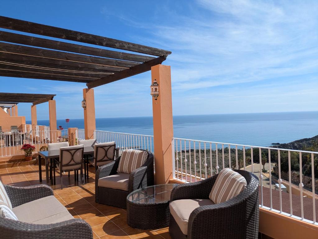 South Facing Apartment, Fantastic Sea Views,Terrace, 300m beach - 1