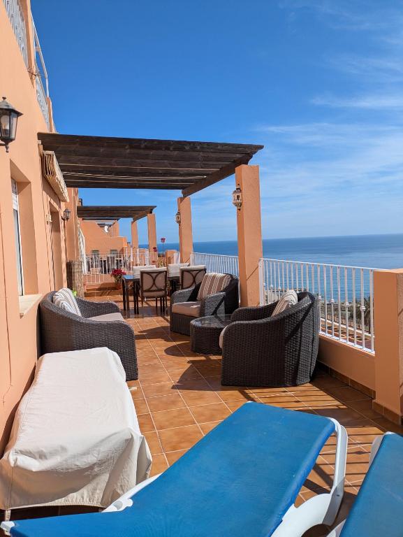 South Facing Apartment, Fantastic Sea Views,Terrace, 300m beach - 5
