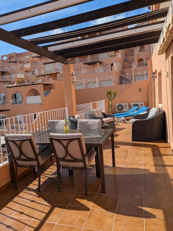 South Facing Apartment, Fantastic Sea Views,Terrace, 300m beach - 2