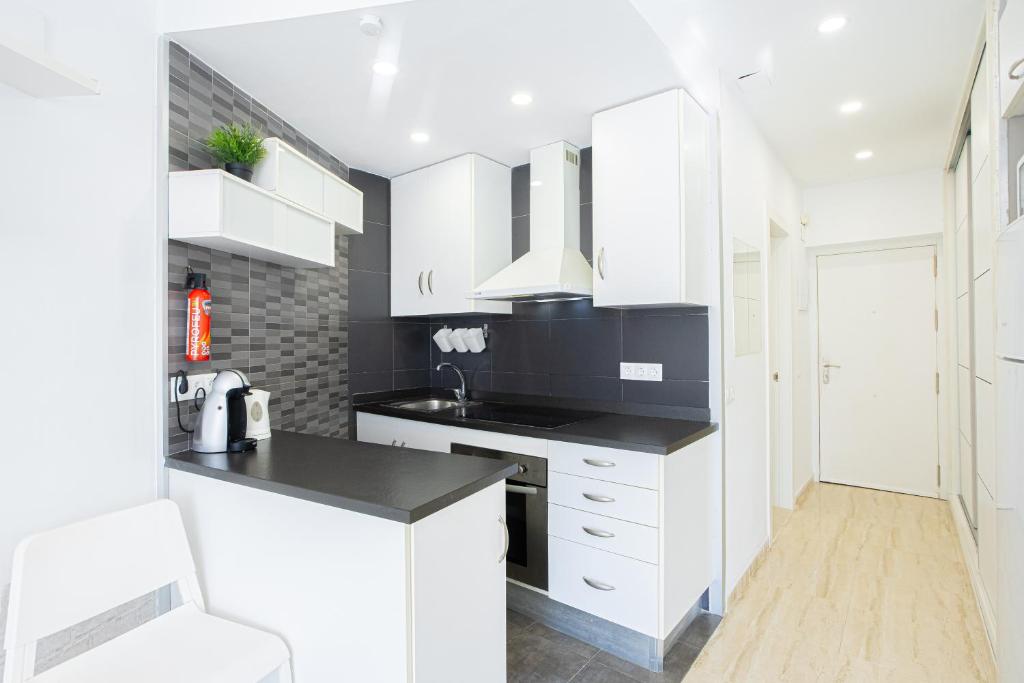 Studio 7 min from the airport - 5