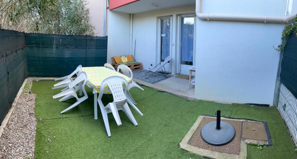 Narbonne centre T2 avec jardinet et parking - 1