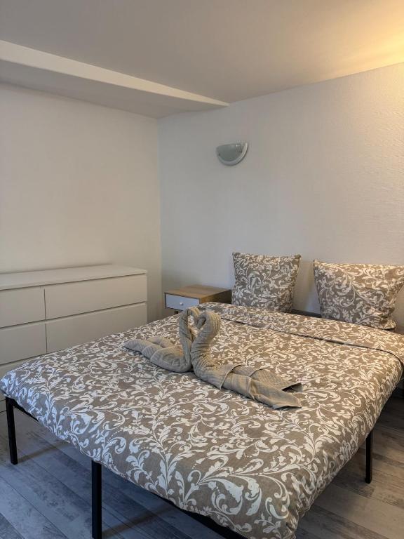 Empereur N1, Orléans