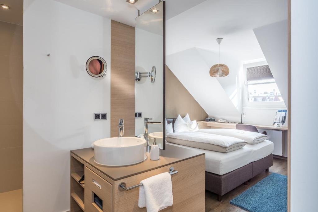 Bavaria Boutique Hotel photo