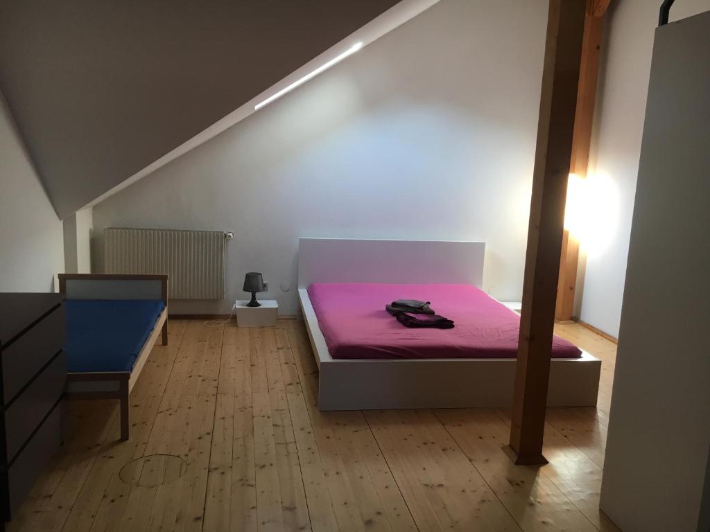 Dachgeschosswohnung mit 2 Schlafzimmern - 4