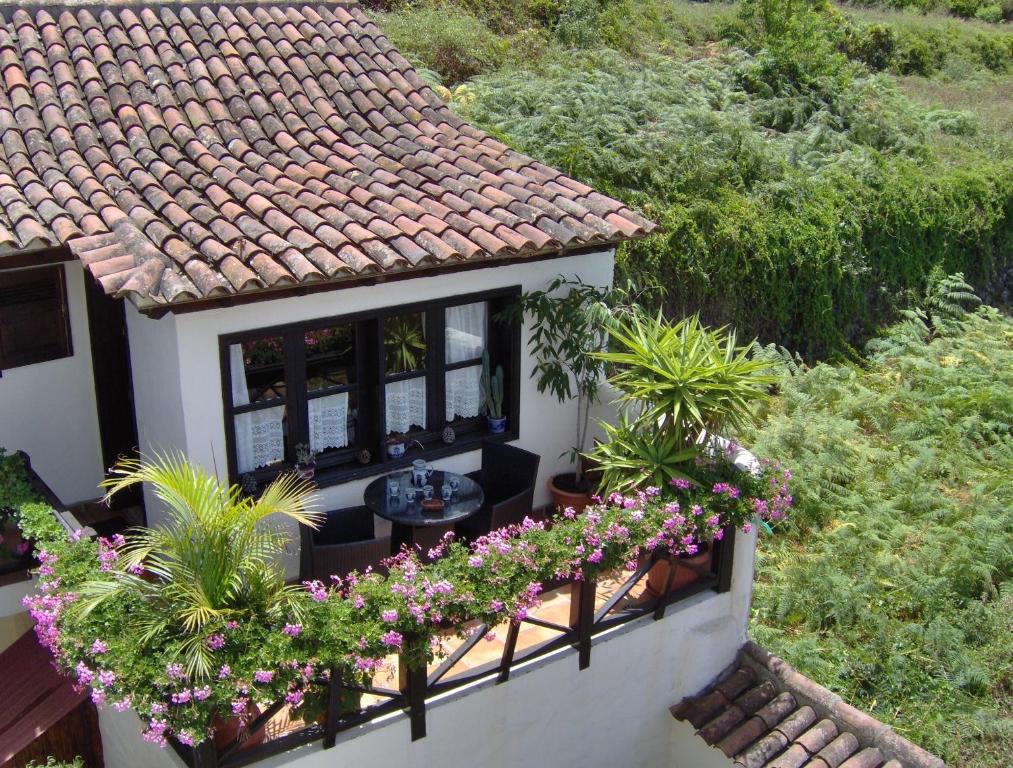 Rustikale Ferienwohnung mit Balkon und Meerblick - 1