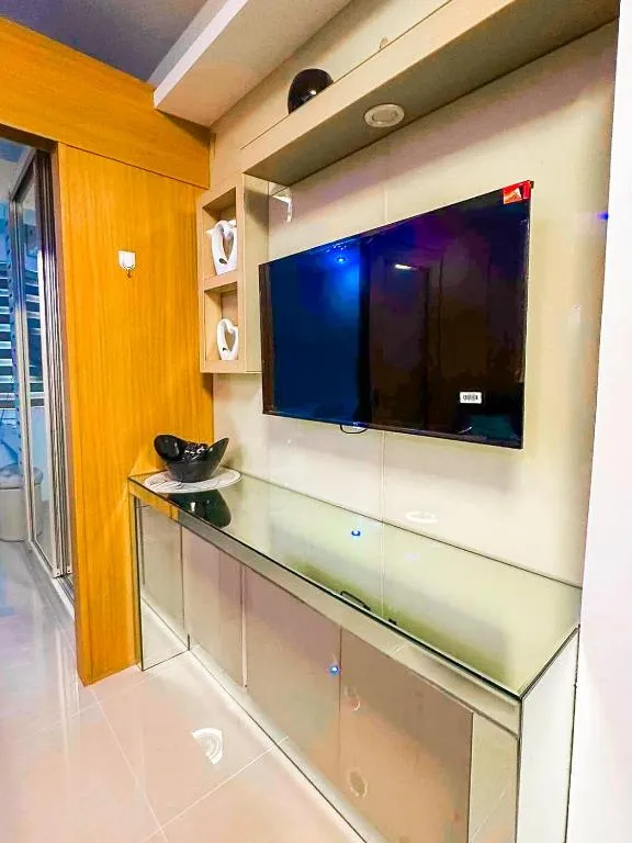 Spacious 2-4pax, City and MOA Globe View, hotel in Manila