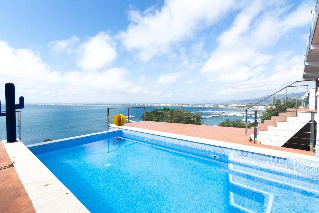 Villa Alco en Roses vistas preciosas del mar AV-68 - 3