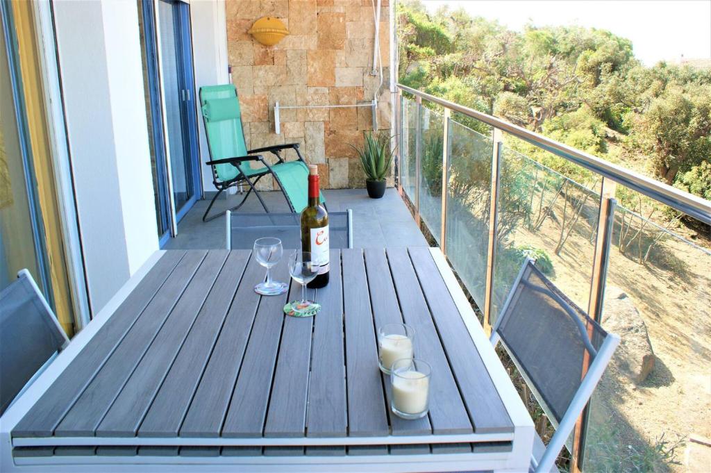 Apartamento con vistas al mar y al puerto de Roses AV-07 - 3