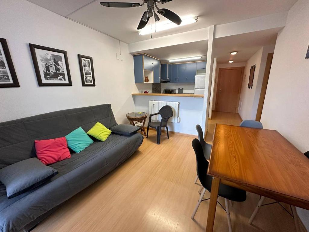 Apartamento con vistas a la psicina comunitaria AV-29 - 3