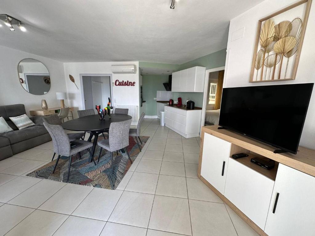 Precioso piso moderno vista mar Roses AV-61 - 5