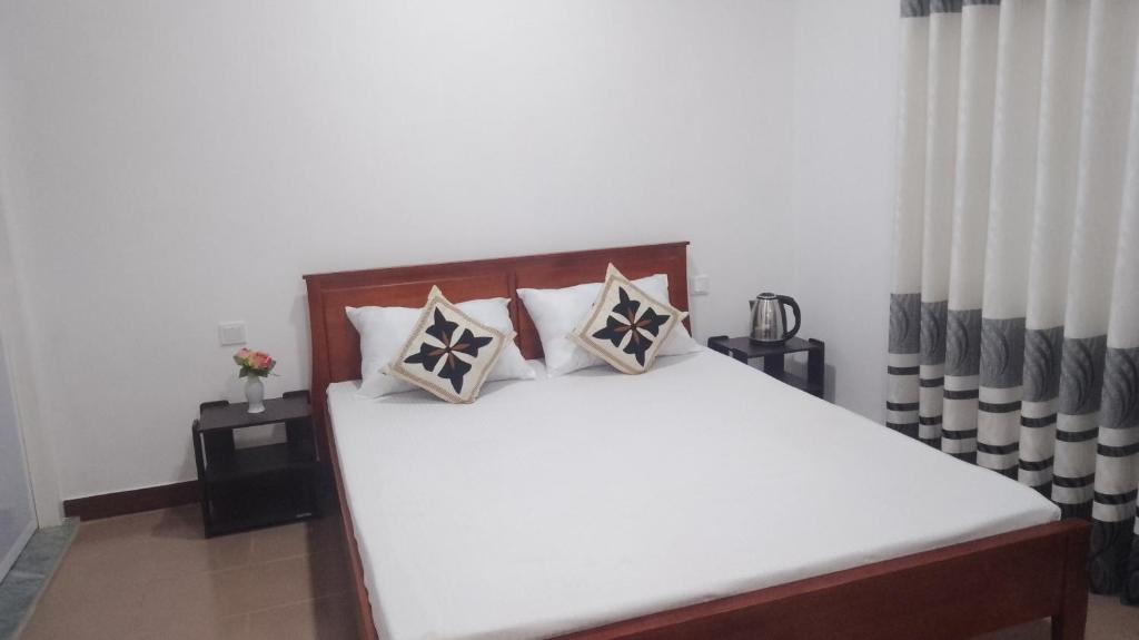 King Elephant, Homestay Pinnawala, Rambukkana