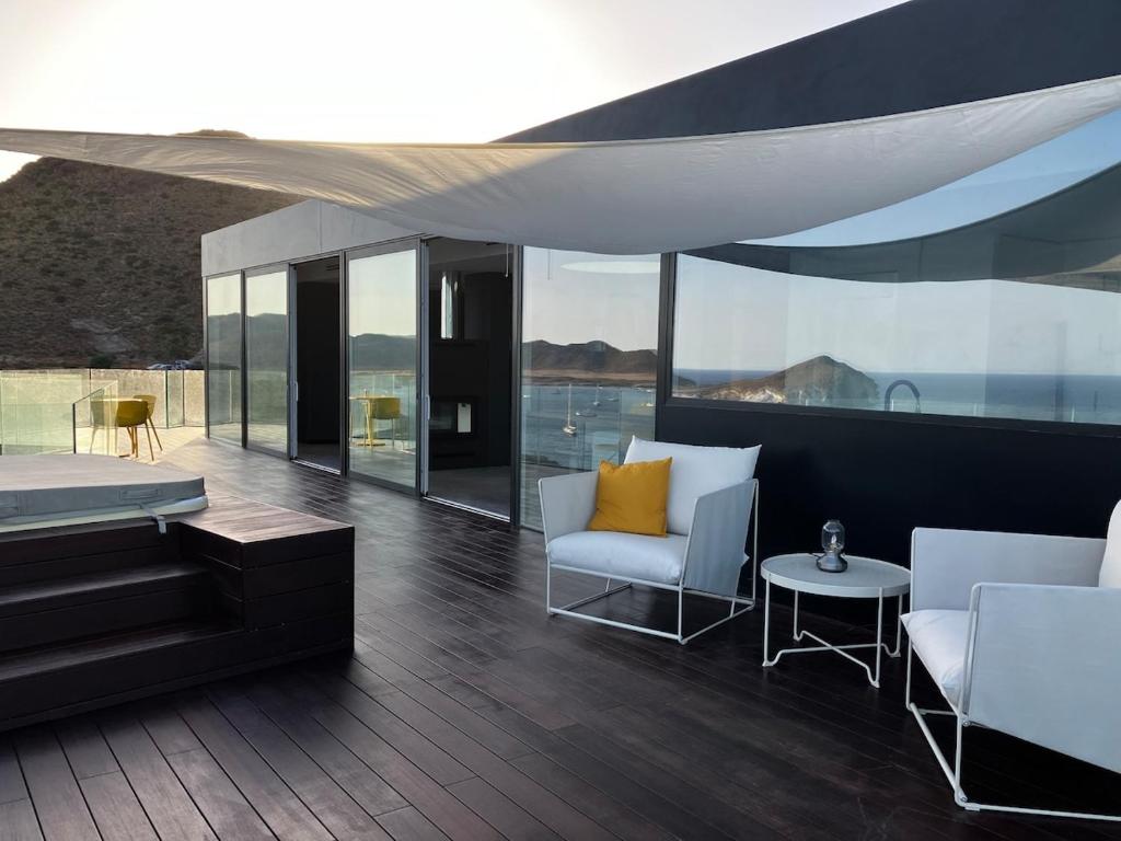 Los Genoveses Penthouse - 4