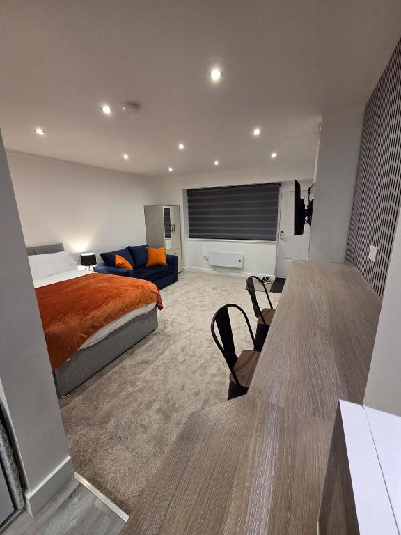 Modern Studio Apartment in Blackburn Town Centre, Blackburn