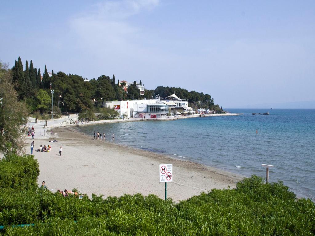 Klarina Apartments photo