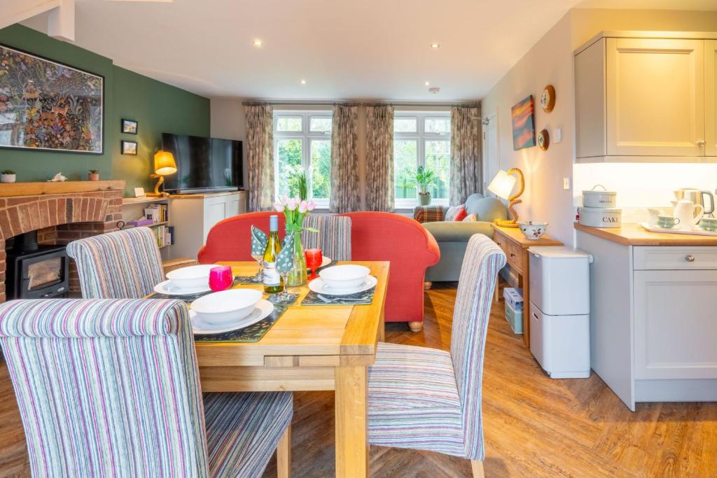 Brackenhurst Cottage by Big Skies Cottages, West Runton