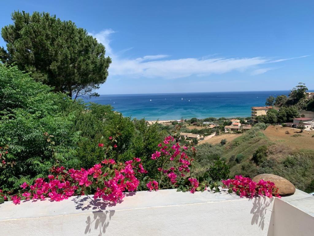 Villa Bouganville - charming sea ​​view- 160 mq - 2