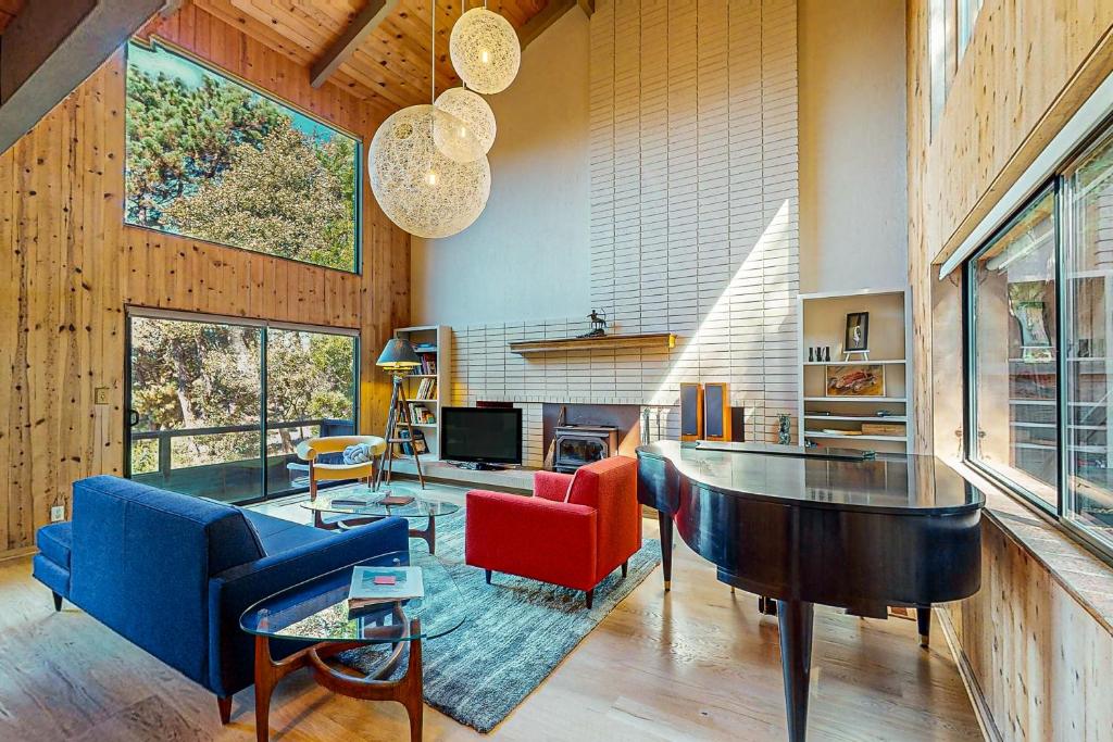 Moonraker, Sea Ranch