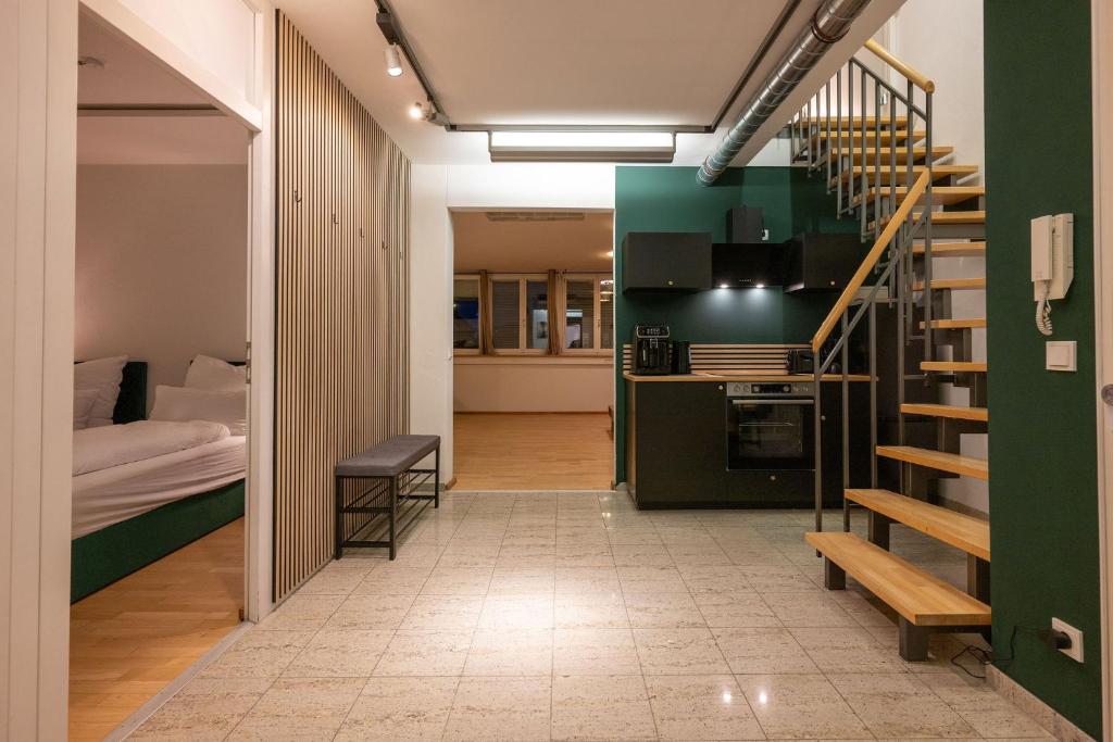 Munich Large Apartment 155 qm with 4 Bedrooms top located 1 to 12 guests - 4